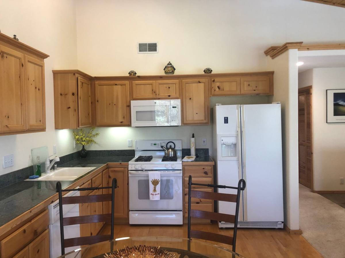 Condo for rent at 11333 Northwoods, Truckee, CA 96161