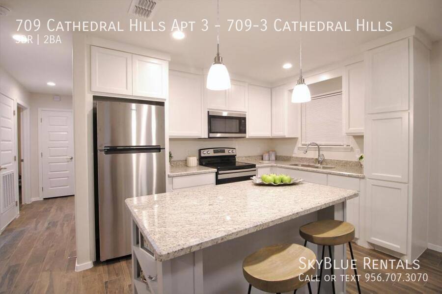 Apartment for rent at 709 Cathedral Hills #3, Edinburg, TX 78541
