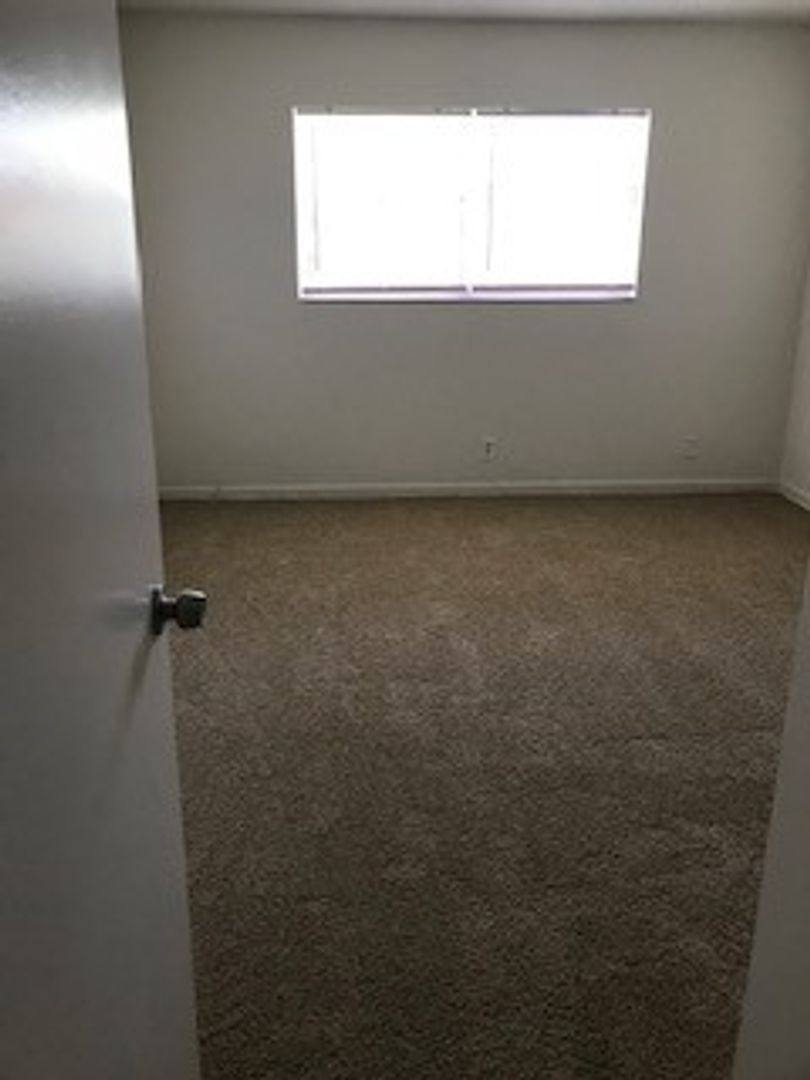 Apartment for rent at 525 Kirk Rd, West Palm Beach, FL 33406