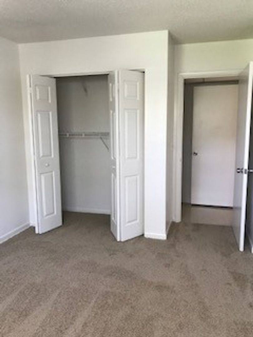 Apartment for rent at 525 Kirk Rd, West Palm Beach, FL 33406