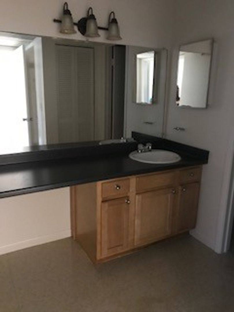 Apartment for rent at 525 Kirk Rd, West Palm Beach, FL 33406