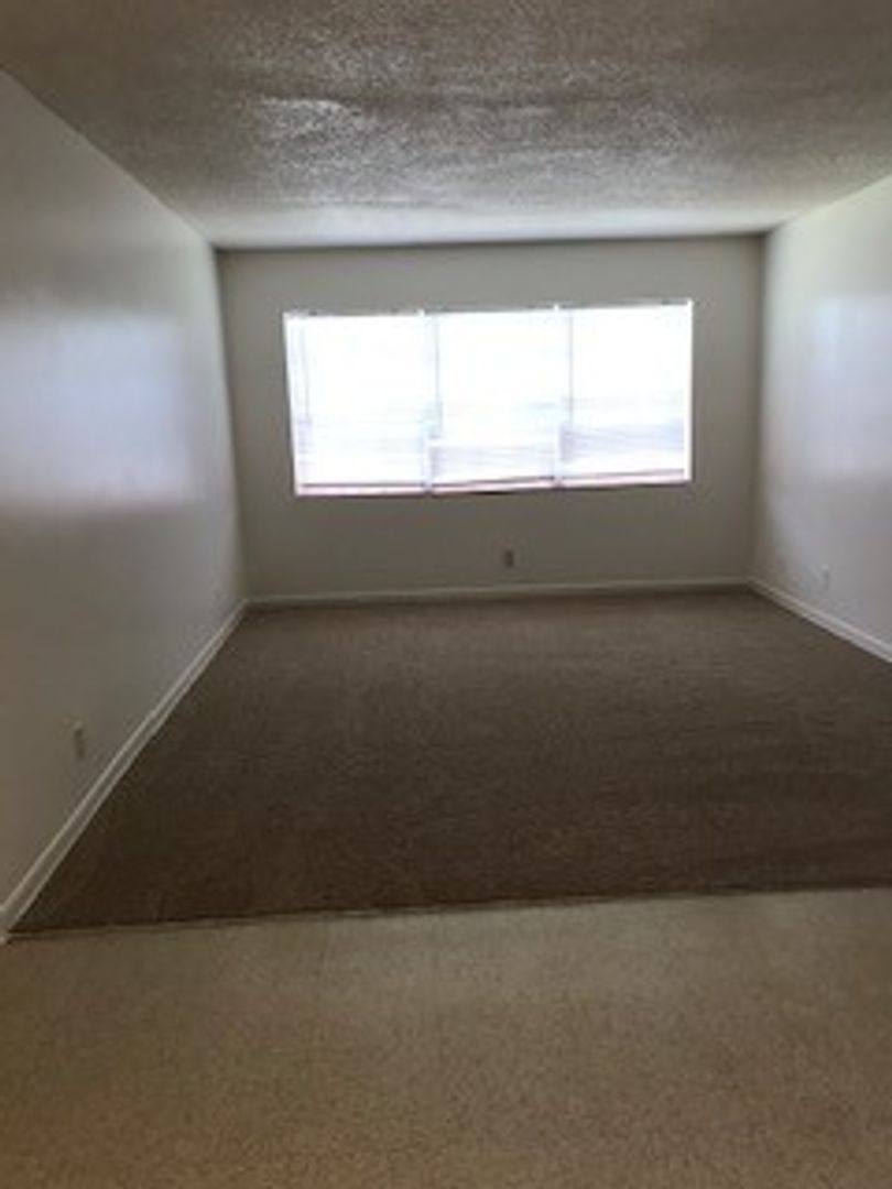 Apartment for rent at 525 Kirk Rd, West Palm Beach, FL 33406