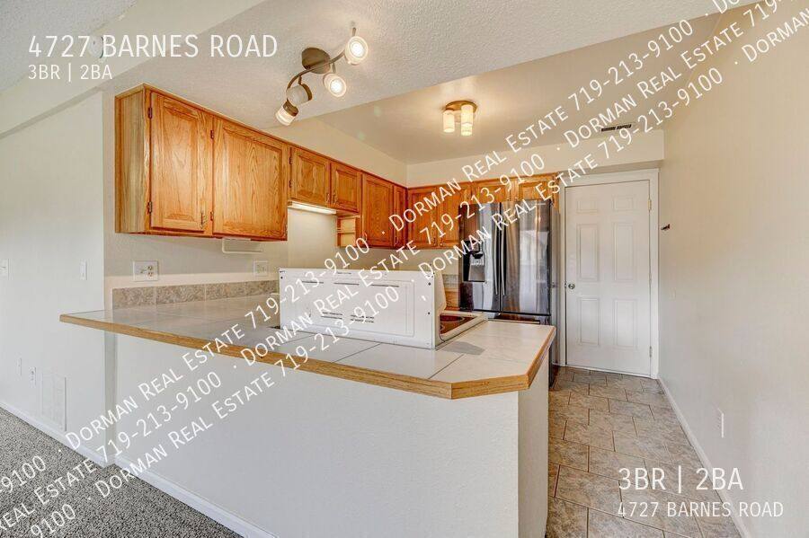 Townhouse for rent at 4727 Barnes Rd, Colorado Springs, CO 80917