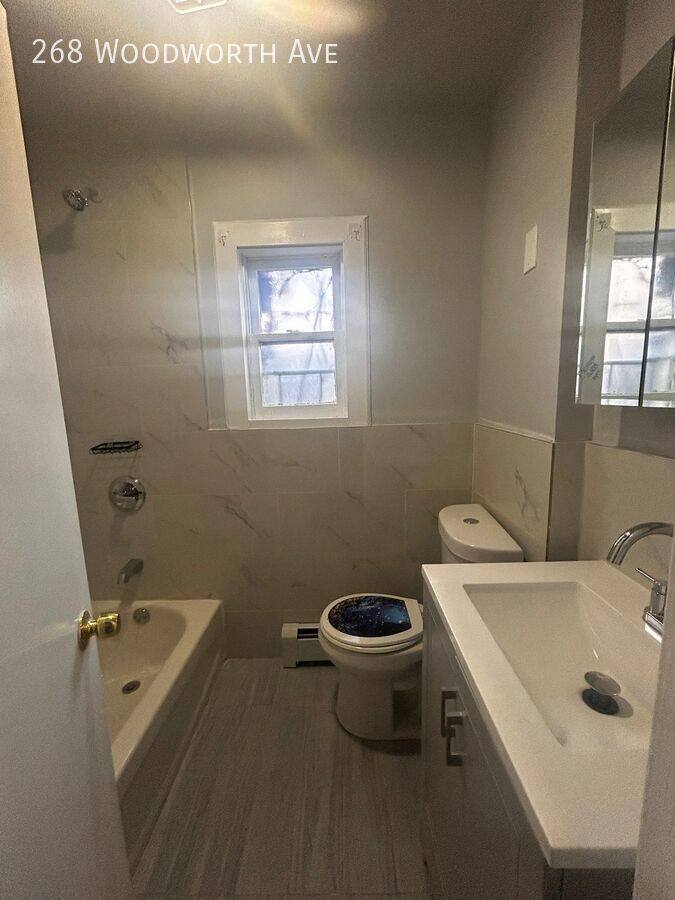 Apartment for rent at 268 Woodworth Ave, Yonkers, NY 10701