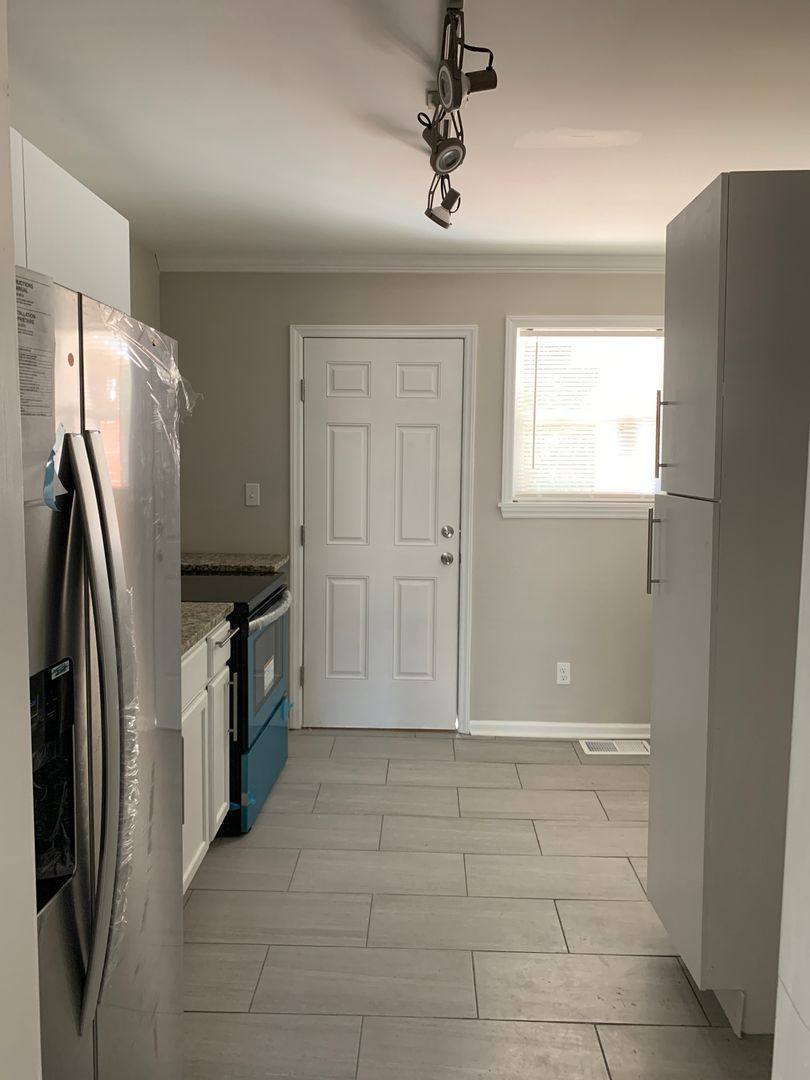 House for rent at 2717 Columbus Circle, Charlotte, NC 28208