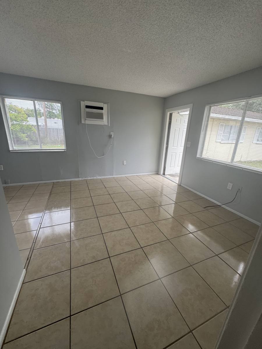 1308 36th Ave W #G, Bradenton, FL 34205