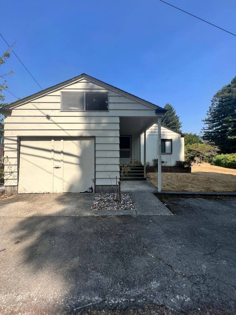 741 2nd Ave, Blue Lake, CA 95525 - House for Rent - Image 3