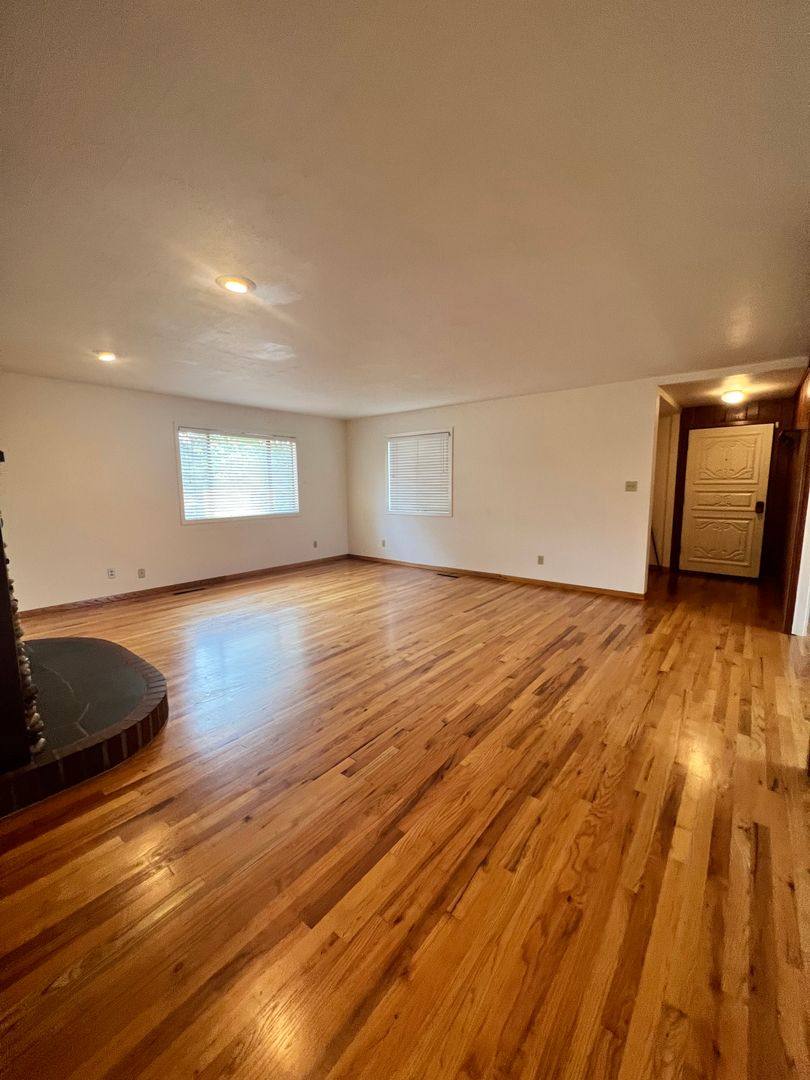 741 2nd Ave, Blue Lake, CA 95525 - House for Rent - Image 4