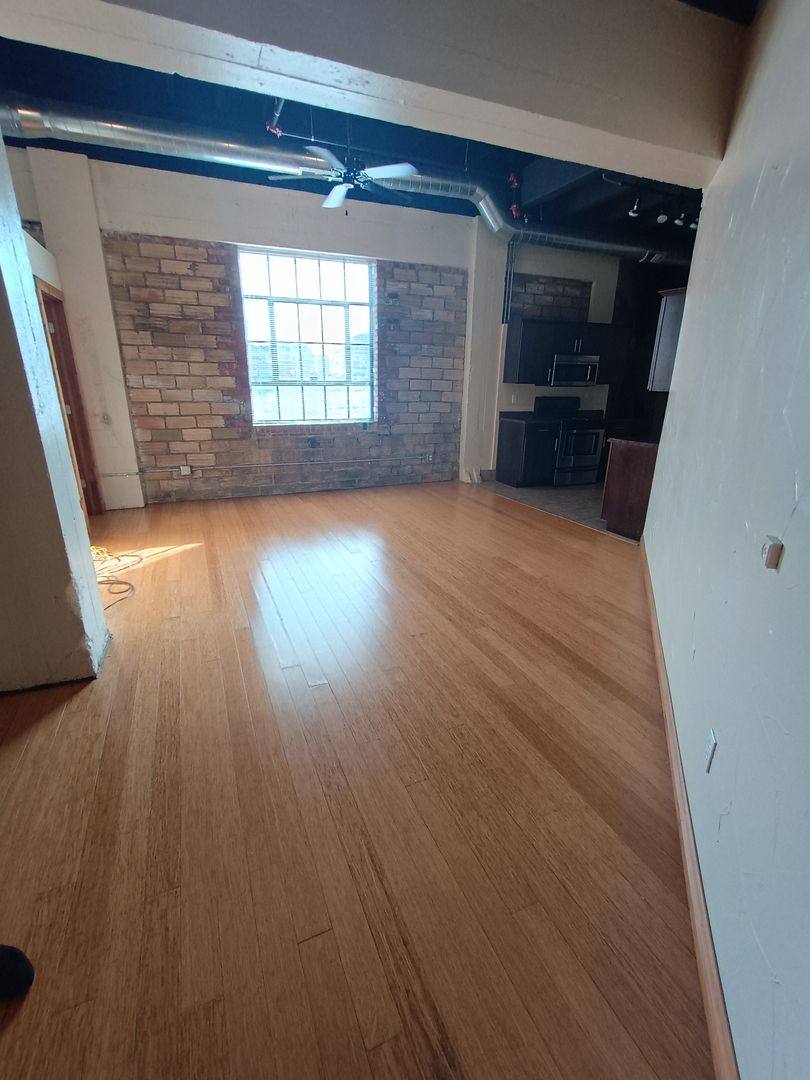 Apartment for rent at 213 W Olive, Springfield, MO 65806
