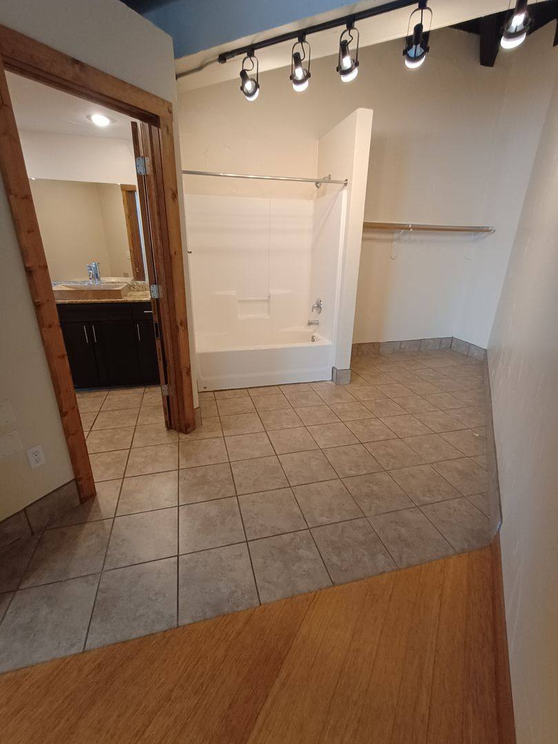 Apartment for rent at 213 W Olive, Springfield, MO 65806