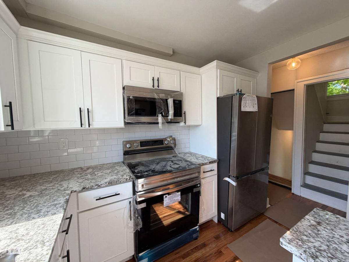 Apartment for rent at 271 Elm St, West Haven, CT 06516