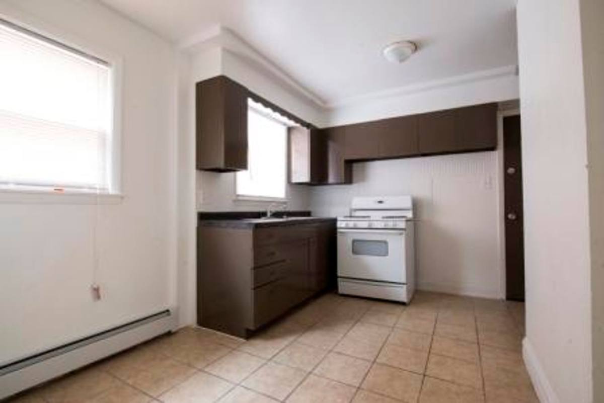 Apartment for rent at 2062 W 135th Place, Blue Island, IL 60406