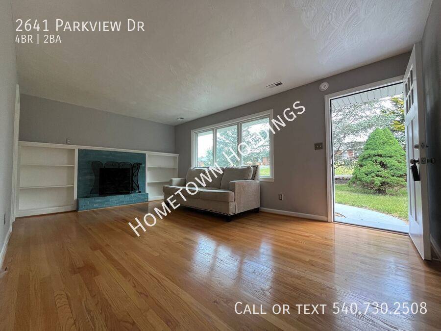 House for rent at 2641 Parkview Dr, Vinton, VA 24179