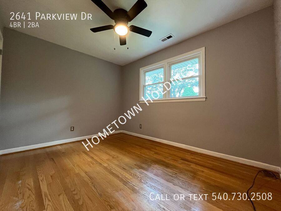 House for rent at 2641 Parkview Dr, Vinton, VA 24179