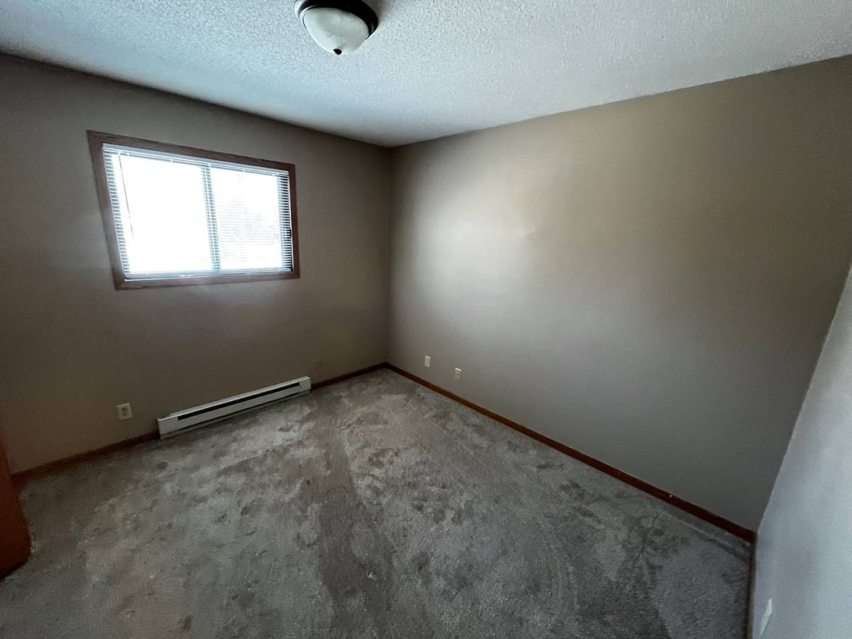 Apartment for rent at 612 Saxonwood Rd, Altoona, WI 54720