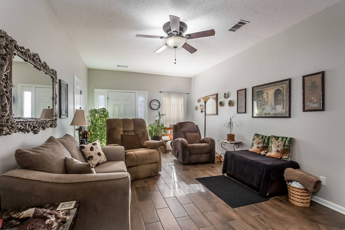 Townhouse for rent at 6482 Covington Villas Lane, Tuscaloosa, AL 35405