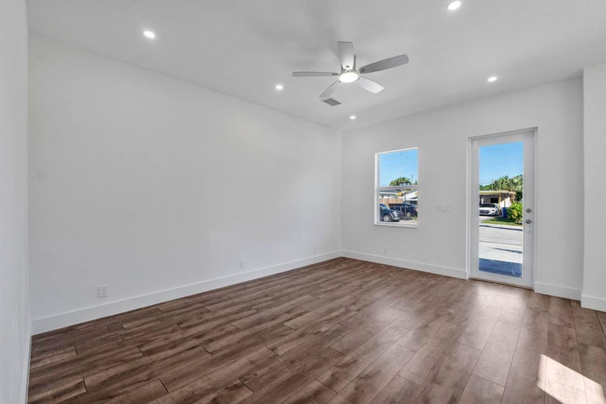 House for rent at 1573 W 16th St, West Palm Beach, FL 33404