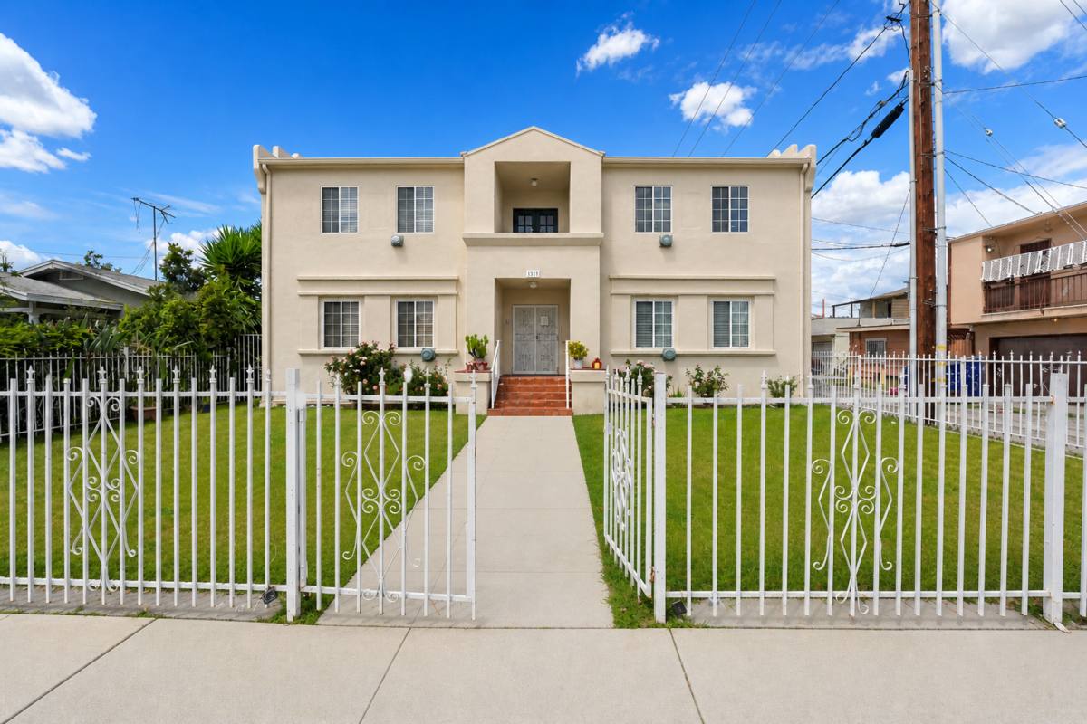 Apartment for rent at 113 California Ave, Montebello, CA 90640