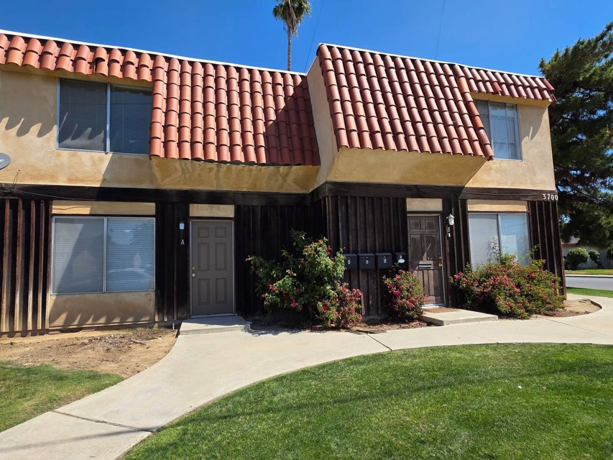 Apartment for rent at 3700 Soranno Ave, Bakersfield, CA 93309