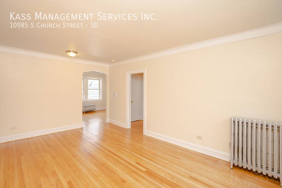 Apartment for rent at 10985 S Church St #3D, Chicago, IL 60643