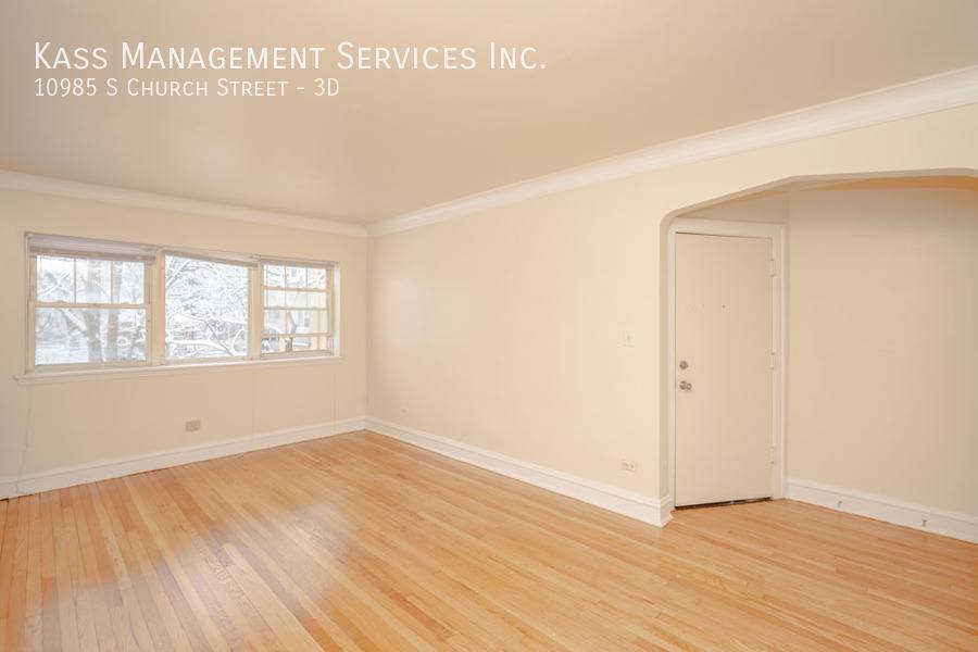 Apartment for rent at 10985 S Church St #3D, Chicago, IL 60643