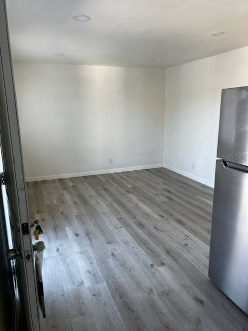 Apartment for rent at 410 Grant St, Oceanside, CA 92054