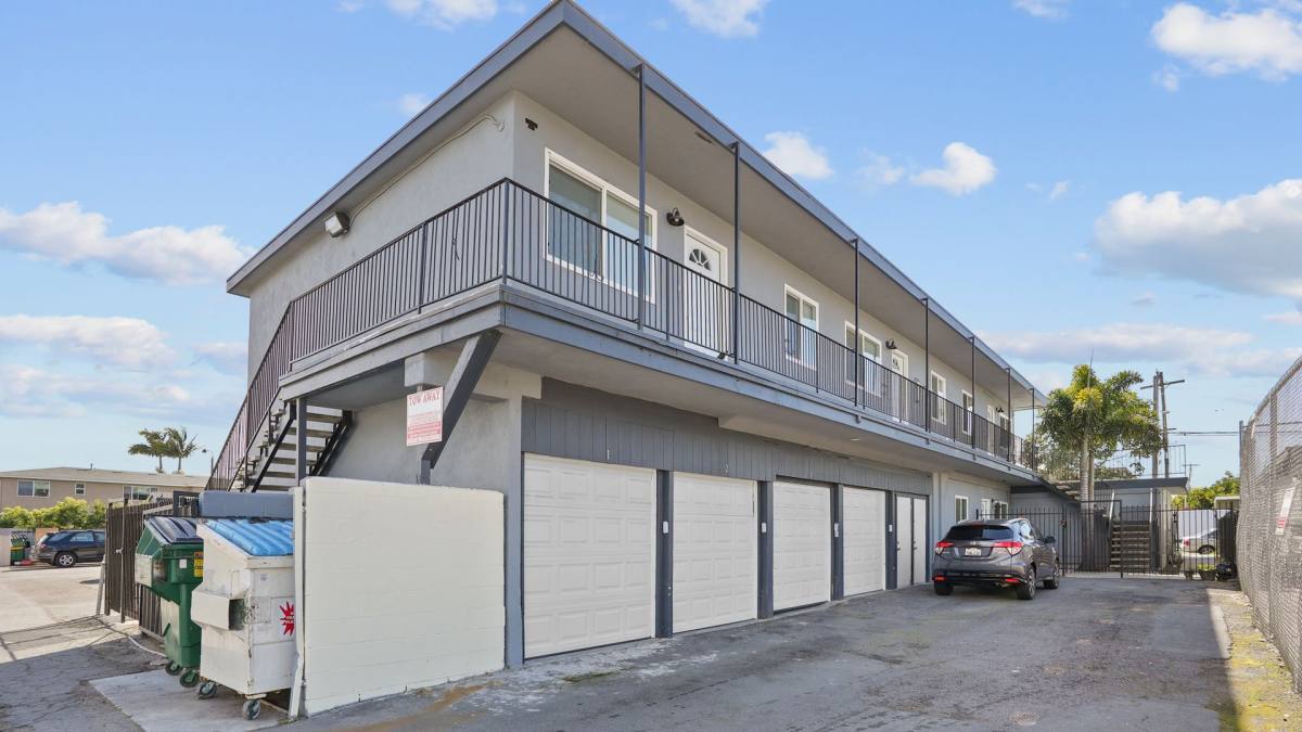 Apartment for rent at 410 Grant St, Oceanside, CA 92054