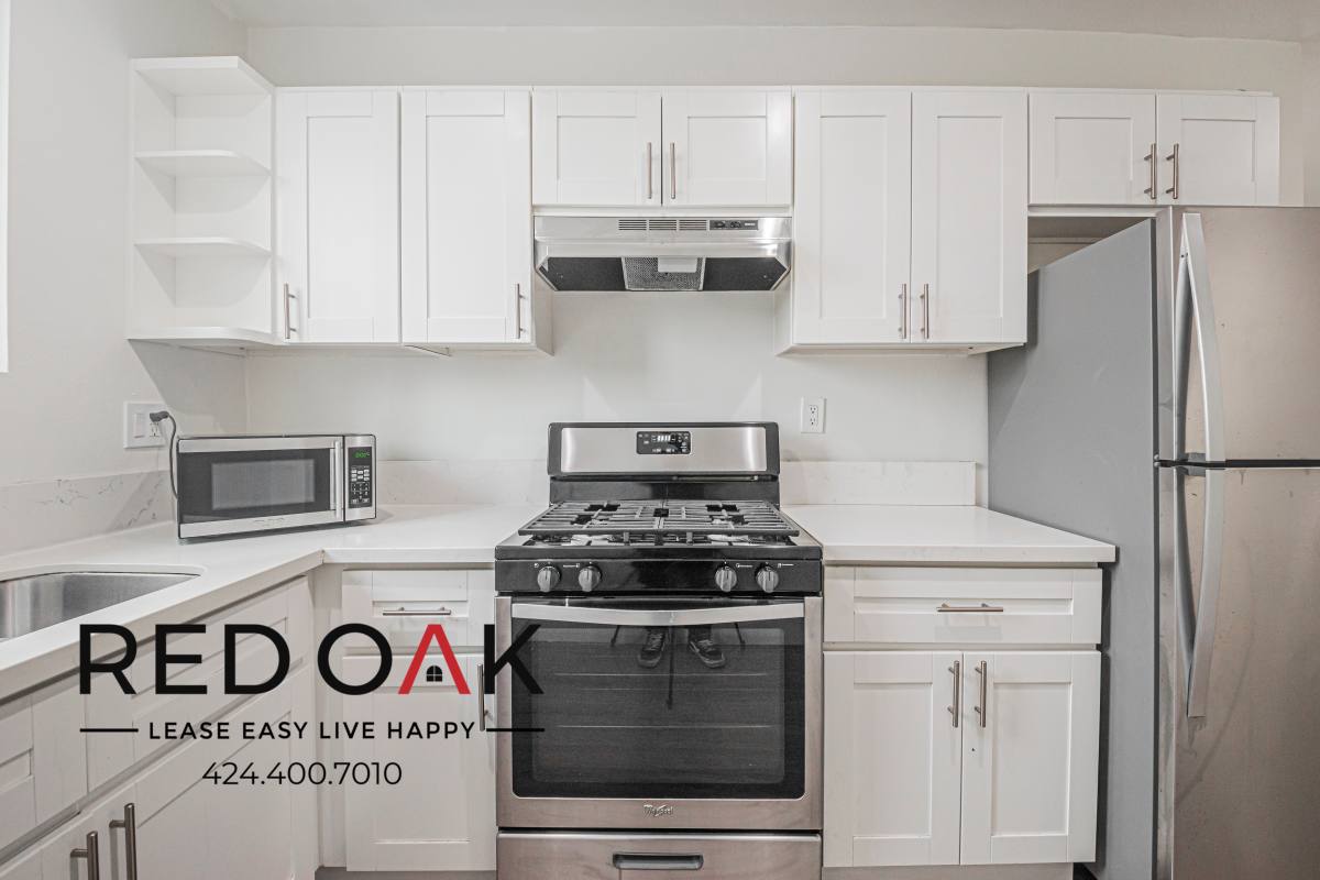 Condo for rent at 4070 Venice Blvd #9, Los Angeles, CA 90019