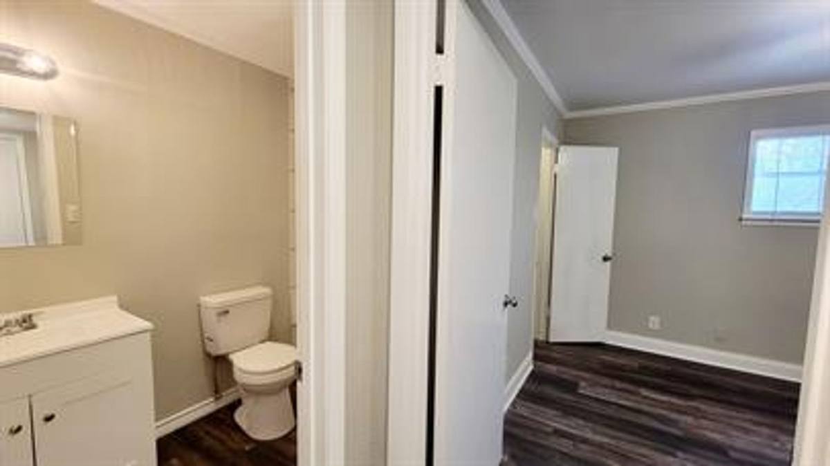 Apartment for rent at 403 Main St, Mount Vernon, TX 75457