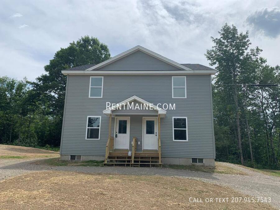 Apartment for rent at 17 Twin Oak Dr, Bangor, ME 04401