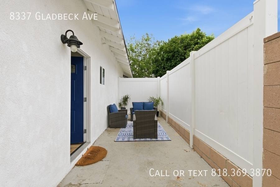 Condo for rent at 8337 Gladbeck Ave, Northridge, CA 91324
