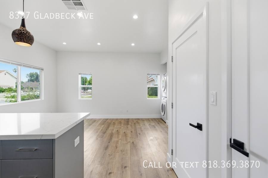 Condo for rent at 8337 Gladbeck Ave, Northridge, CA 91324