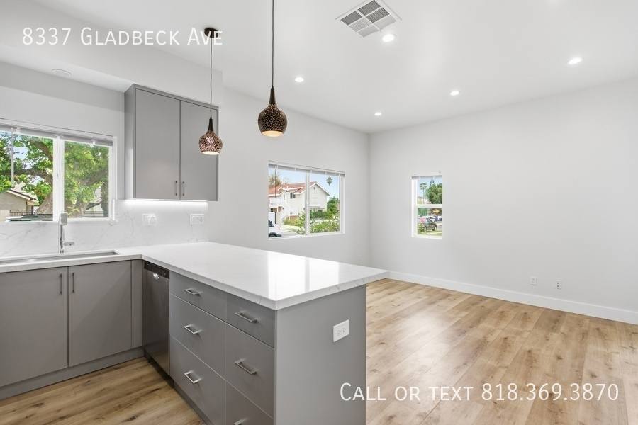 Condo for rent at 8337 Gladbeck Ave, Northridge, CA 91324