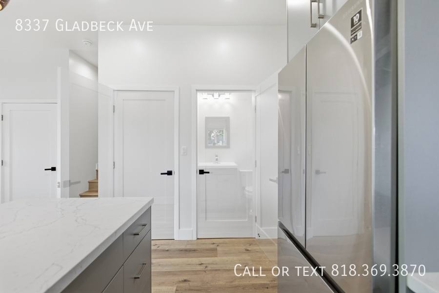 Condo for rent at 8337 Gladbeck Ave, Northridge, CA 91324