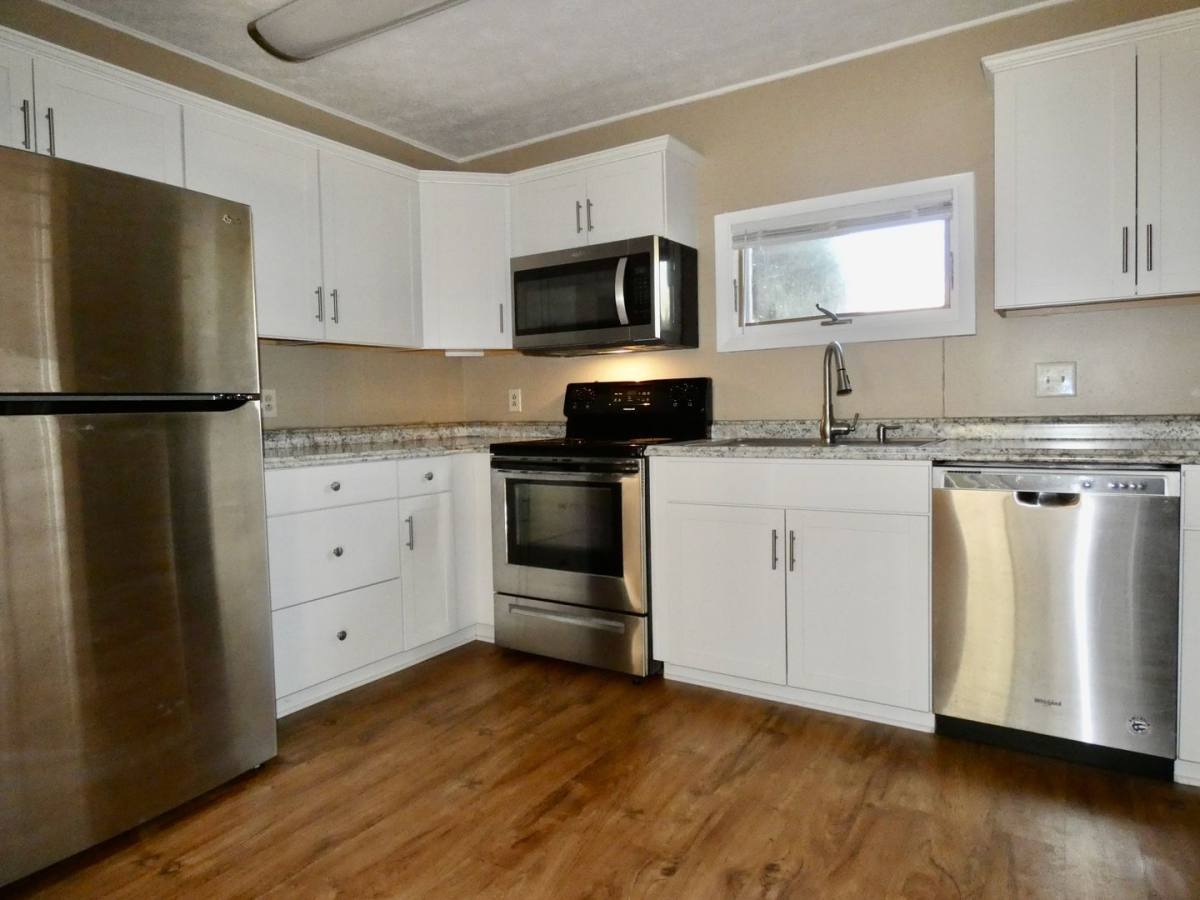 Apartment for rent at 105 S Main St, Weaverville, NC 28787