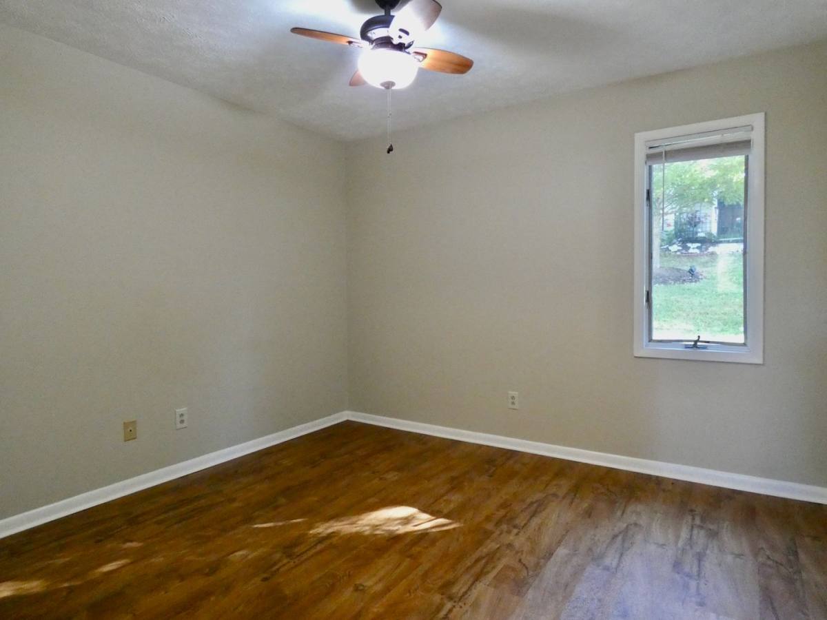 Apartment for rent at 105 S Main St, Weaverville, NC 28787