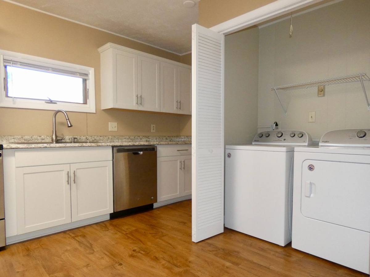 Apartment for rent at 105 S Main St, Weaverville, NC 28787