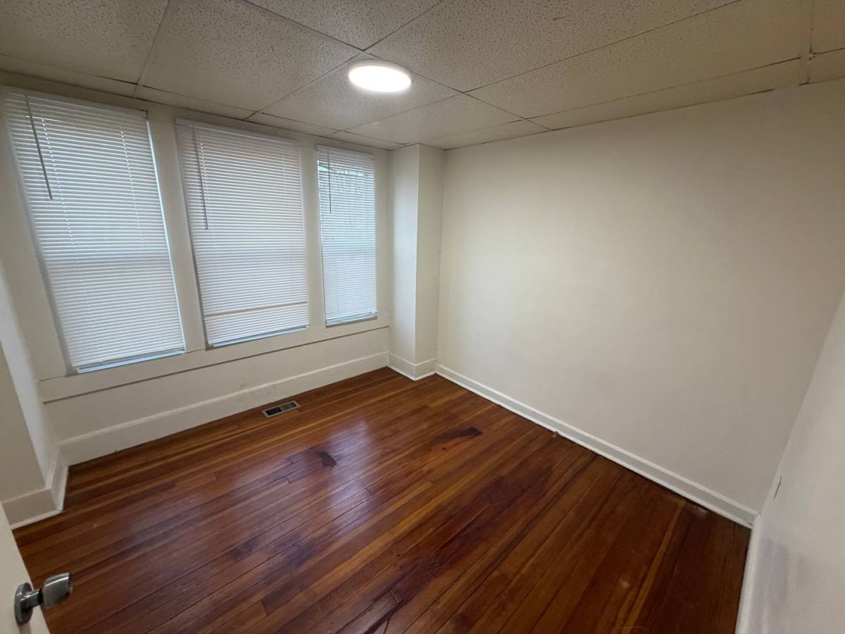 Apartment for rent at 225 Oakland St, Springfield, MA 01108
