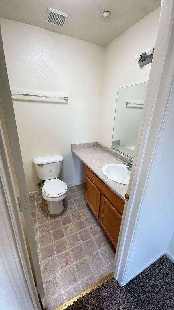 Townhouse for rent at 1100 Brandon Court, Redding, CA 96003