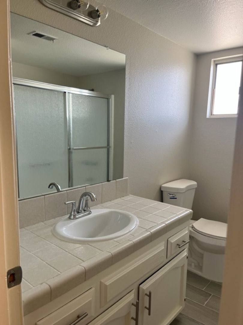 Apartment for rent at 3524 Ashe Road, Units A-C, Bakersfield, CA 93309
