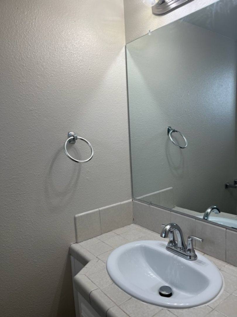 Apartment for rent at 3524 Ashe Road, Units A-C, Bakersfield, CA 93309