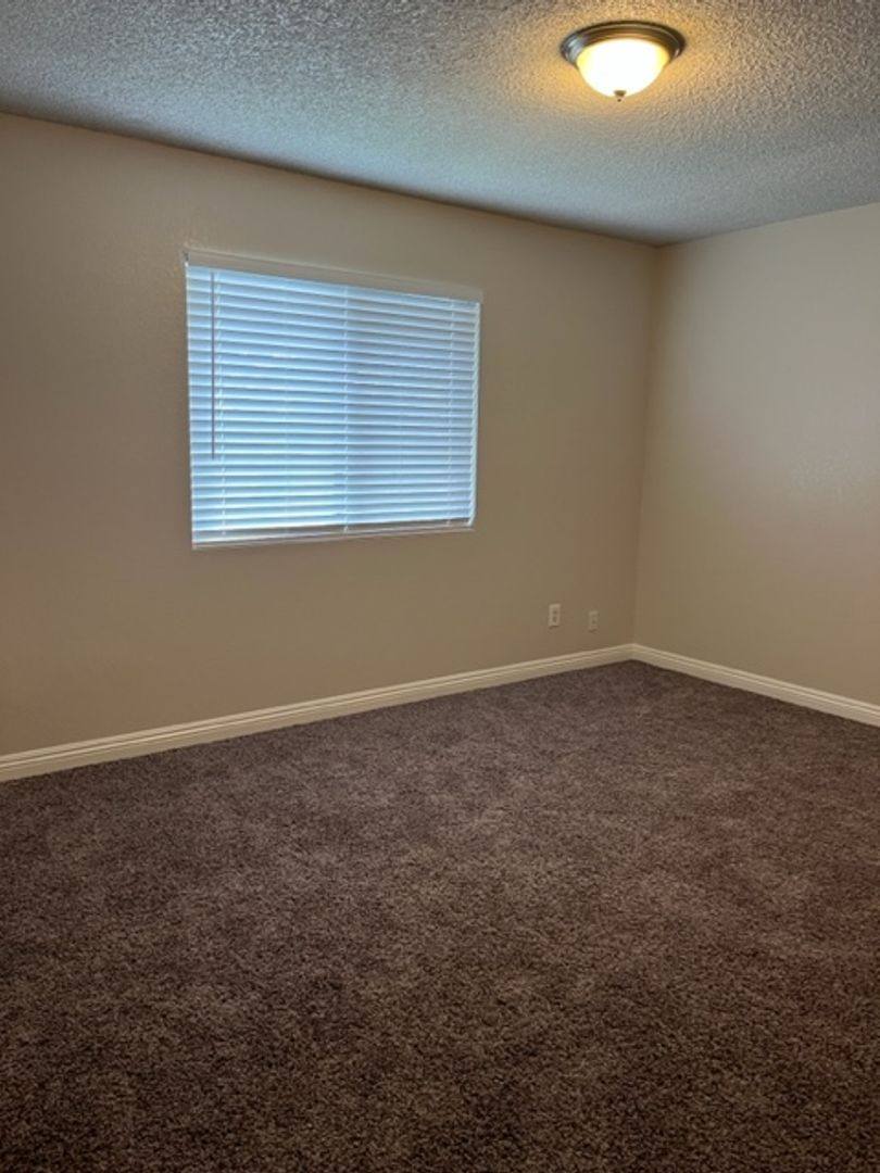 Apartment for rent at 3524 Ashe Road, Units A-C, Bakersfield, CA 93309