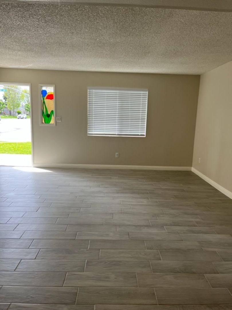 Apartment for rent at 3524 Ashe Road, Units A-C, Bakersfield, CA 93309