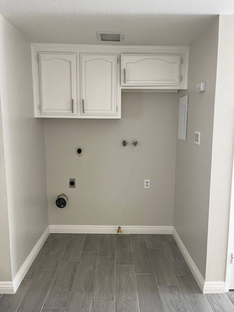 Apartment for rent at 3524 Ashe Road, Units A-C, Bakersfield, CA 93309