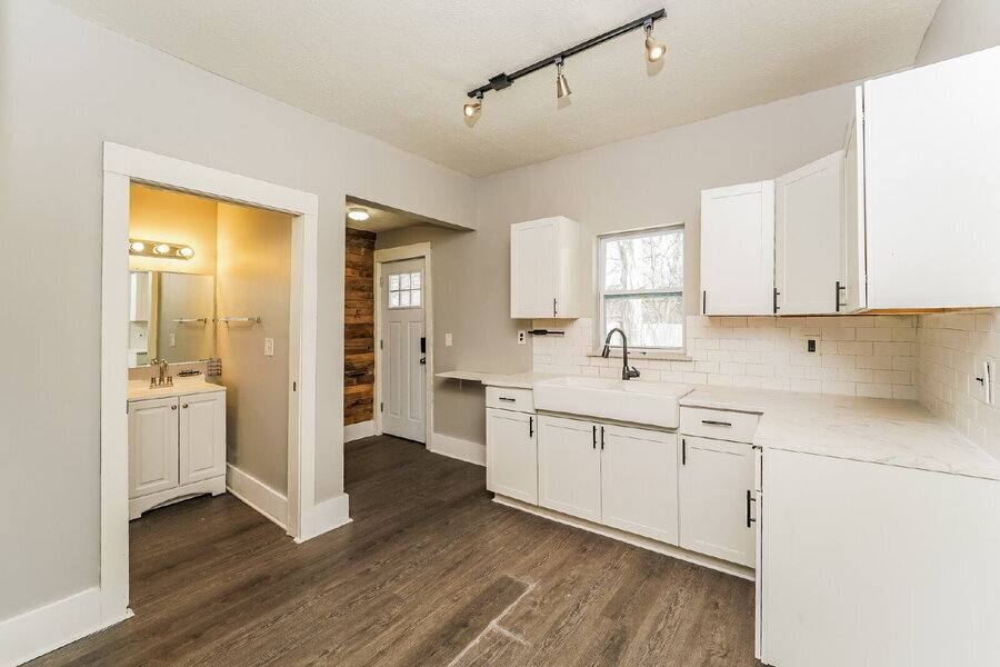 Apartment for rent at 1947 W 58th St Down #1, Cleveland, OH 44102