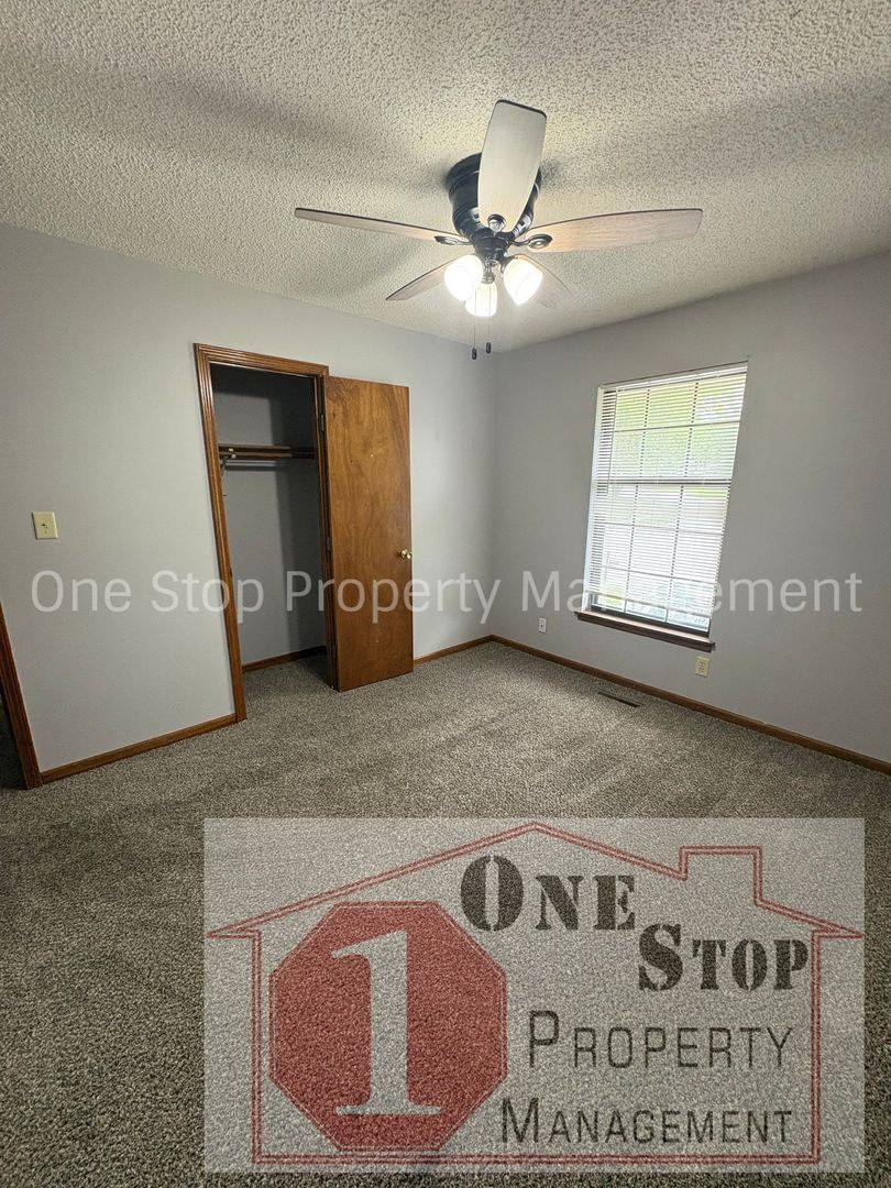House for rent at 2612 SE 7th St Terrace, Blue Springs, MO 64014
