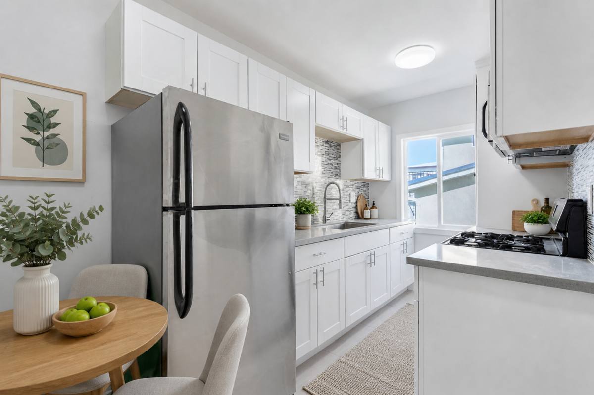 Apartment for rent at 2755 James M Wood Blvd, Los Angeles, CA 90005