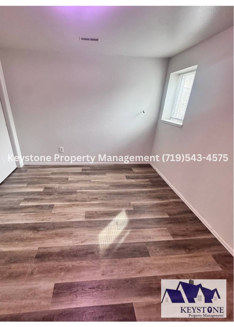 Townhouse for rent at 947 S Honeysuckle Dr, Pueblo, CO 81007