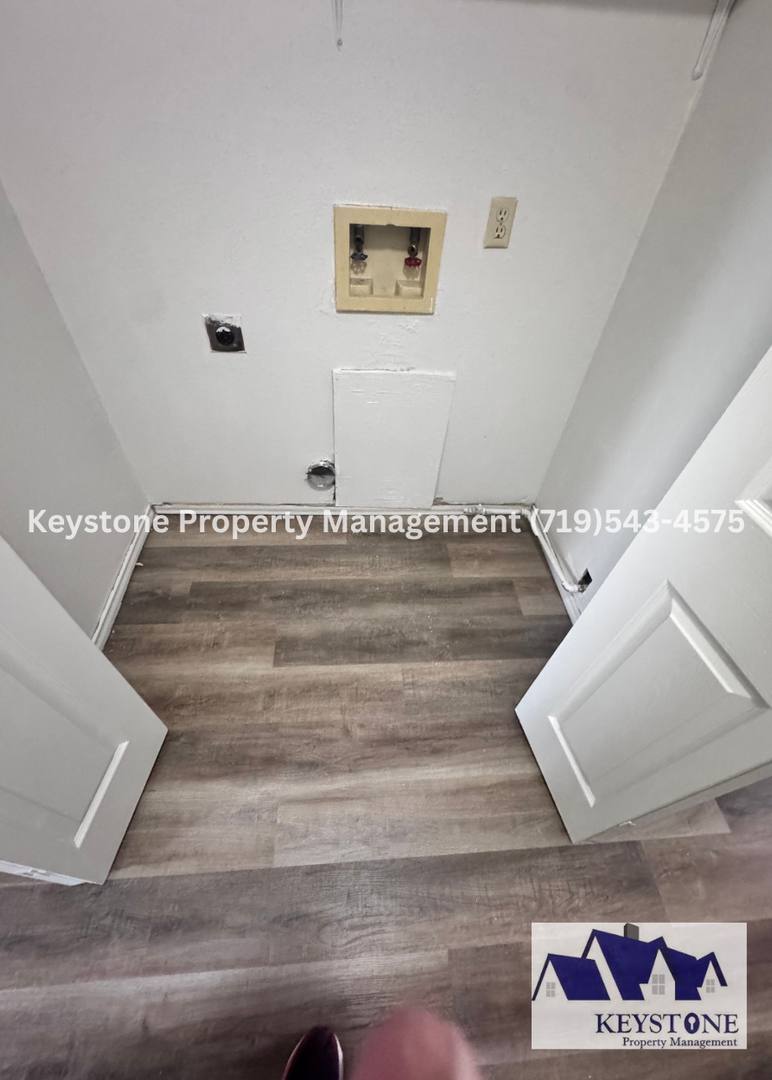 Townhouse for rent at 947 S Honeysuckle Dr, Pueblo, CO 81007