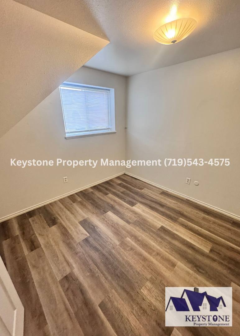 Townhouse for rent at 947 S Honeysuckle Dr, Pueblo, CO 81007